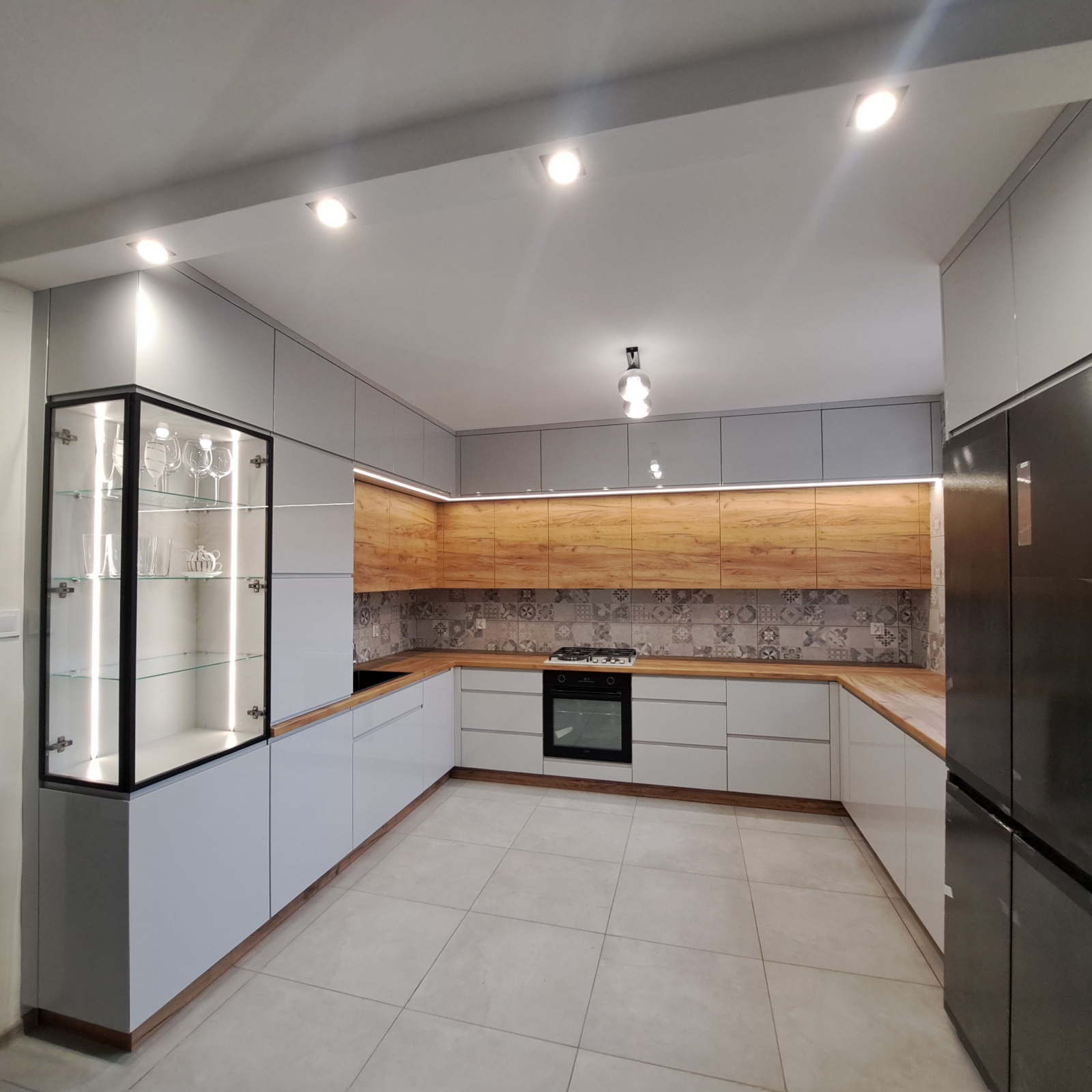 KUCHNIE NOWOCZESNE NA WYMIAR WARSZAWA